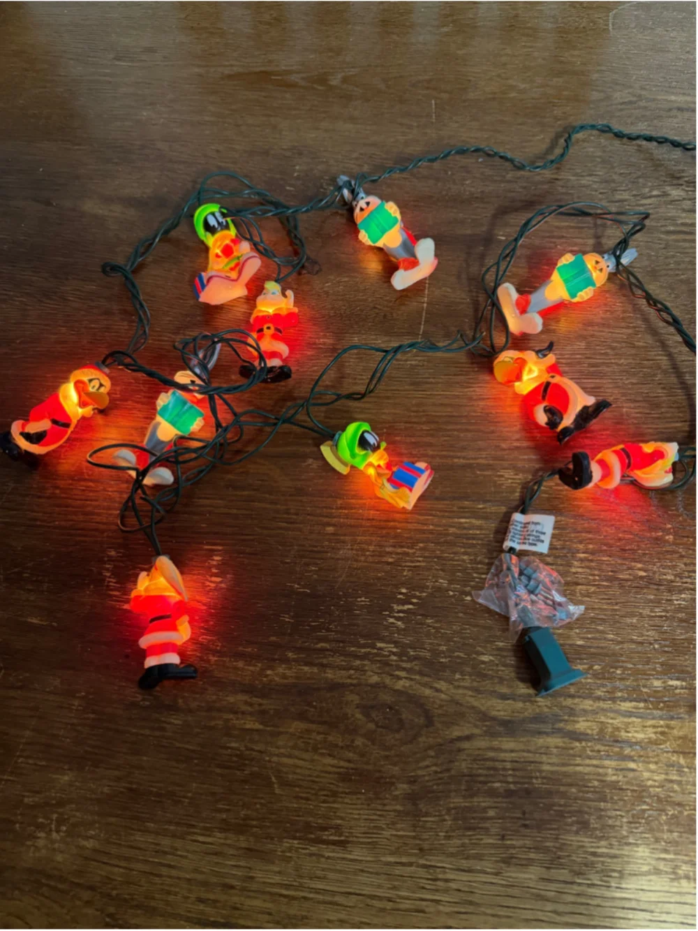 Vintage 1998 Looney Tunes Christmas Lights 10 Character 9 Ft String WORKS L878X